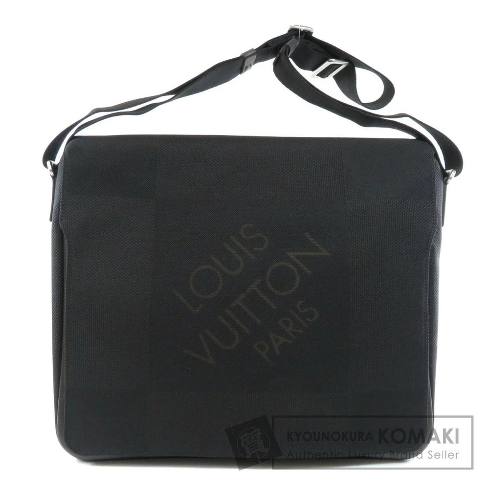 Louis Vuitton Messager Damier Geant Shoulder Bag